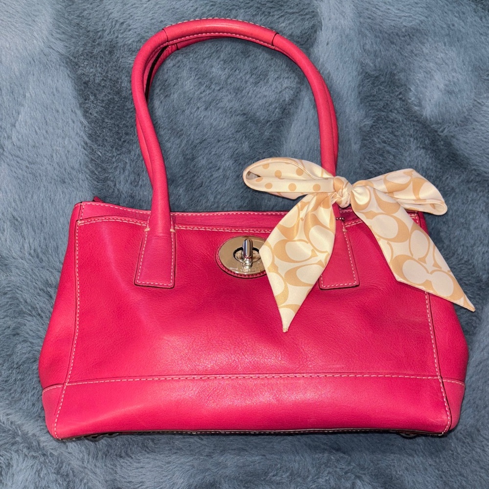 Coach Madeline Handbag with Bow Accent brand new condition